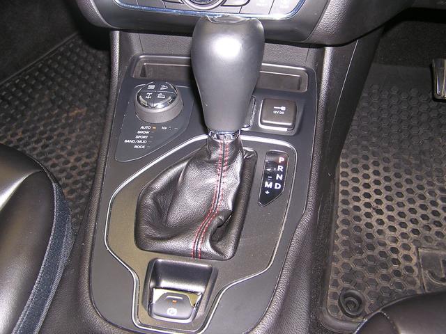 CHRYSLER JEEP JEEP CHEROKEE TRAILHAWK