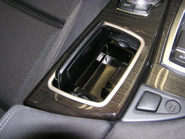 BMW 5 SERIES 523i M-SPORT PACKAGE