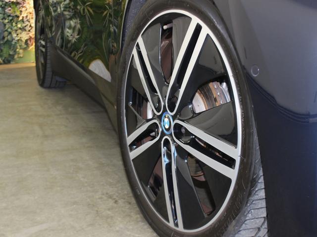 ｉ３ ロッジ　レンジ・エクステンダー装備車　後期型　１２０Ａｈ４２ＫＷ　純正２０インチＡＷ　ハーフレザー　シートヒーター　純正ナビ　ブルートゥース　ＵＳＢ　ＥＴＣ　バックカメラ　衝突警告　ＡＣＣ（16枚目）