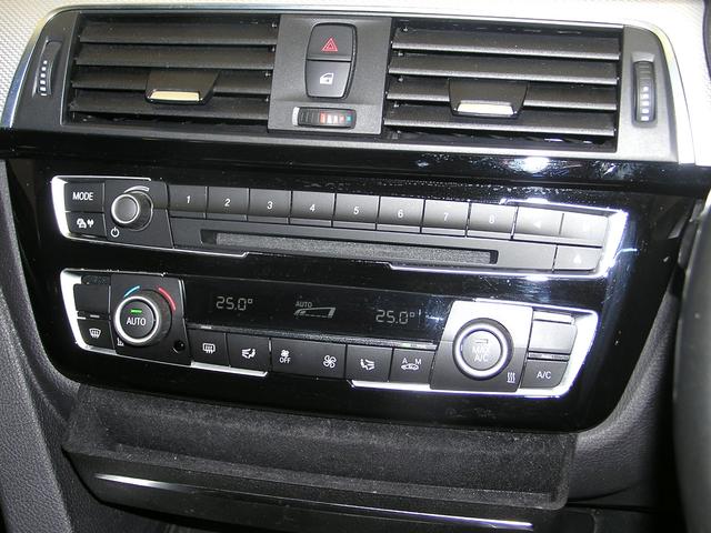 3シリーズ 320d Mスポーツ ジーゼルターボ 後期モデル 純正ナビ Bluetooth ACC レーンキープ Bカメ ソナー パワーシート ETC 記録簿・保証書・スペアキー付 LEDライト アイドルストップ 8AT19インチAW(22枚目)