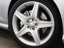 アルミホイールは純正19インチになります。タイヤサイズは前255/40/19 後275/40/19になります。ホイールの状態は大きなスレやキズ等もなく非常に良好です!