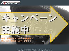 雨天時や夜間でも室内でお車をご覧いただけます！お車の内外装を隅々までごゆっくりと御確認下さい。御納得の１台が当店に！ 4