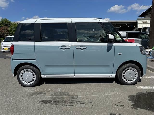 ムーヴキャンバス ストライプスＸ　届出済未使用車　両側パワースライドドア　スマートキー　プッシュスタート　オートライト　オートエアコン　電動格納ミラー　衝突被害軽減ブレーキ　スマートアシスト（5枚目）