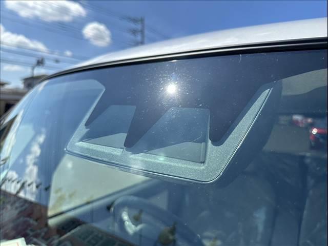 ムーヴキャンバス ストライプスＸ　届出済未使用車　両側パワースライドドア　スマートキー　プッシュスタート　オートライト　オートエアコン　電動格納ミラー　衝突被害軽減ブレーキ　スマートアシスト（9枚目）