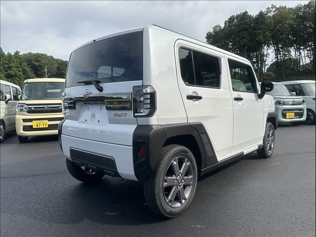 タフト Ｇ　ダーククロムベンチャー　届出済未使用車　禁煙車　スマートアシスト　衝突被害軽減ブレーキ　スマートキー　プッシュスタート　ステアリングリモコン　アダプティブクルーズコントロール　クリアランスソナー　ＬＥＤヘッドランプ（8枚目）