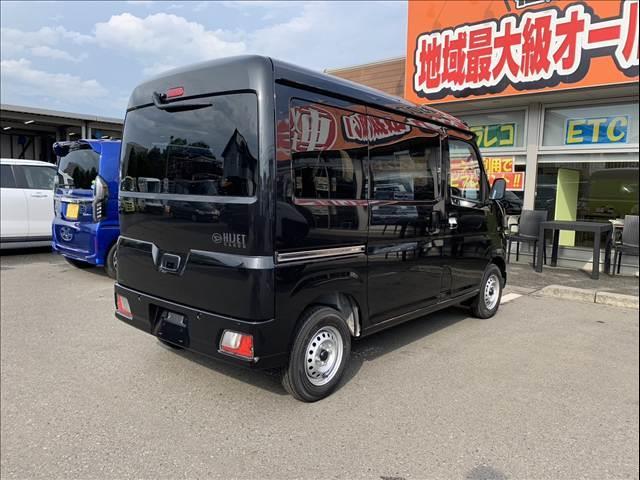 ハイゼットカーゴ デラックス　届出済未使用車　両側スライドドア　　集中ロック　パワステ　パワーウインドウ　オートライト　オートハイビーム　衝突被害軽減ブレーキ　パーキングセンサー（5枚目）