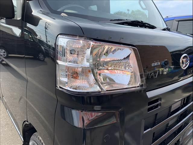 ハイゼットカーゴ デラックス　届出済未使用車　両側スライドドア　　集中ロック　パワステ　パワーウインドウ　オートライト　オートハイビーム　衝突被害軽減ブレーキ　パーキングセンサー（9枚目）