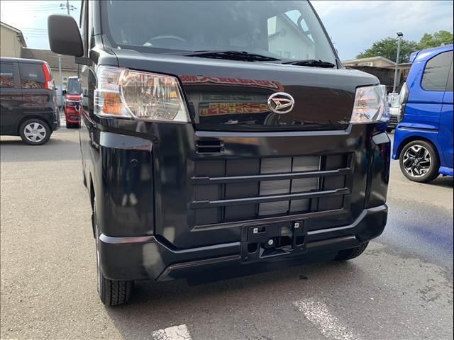 ハイゼットカーゴ デラックス　届出済未使用車　両側スライドドア　　集中ロック　パワステ　パワーウインドウ　オートライト　オートハイビーム　衝突被害軽減ブレーキ　パーキングセンサー（10枚目）