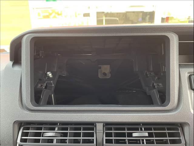 ハイゼットカーゴ デラックス　届出済未使用車　両側スライドドア　　集中ロック　パワステ　パワーウインドウ　オートライト　オートハイビーム　衝突被害軽減ブレーキ　パーキングセンサー（17枚目）