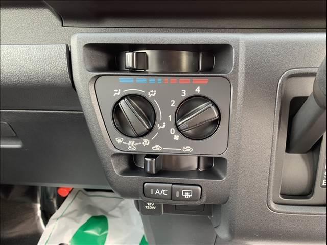 ハイゼットカーゴ デラックス　届出済未使用車　両側スライドドア　　集中ロック　パワステ　パワーウインドウ　オートライト　オートハイビーム　衝突被害軽減ブレーキ　パーキングセンサー（20枚目）