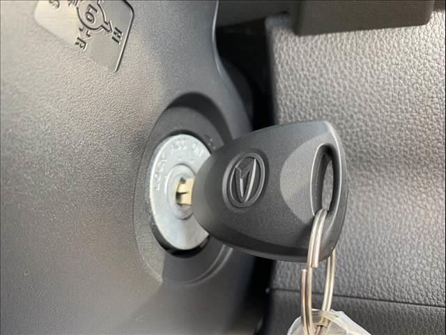 ハイゼットカーゴ デラックス　届出済未使用車　両側スライドドア　　集中ロック　パワステ　パワーウインドウ　オートライト　オートハイビーム　衝突被害軽減ブレーキ　パーキングセンサー（26枚目）