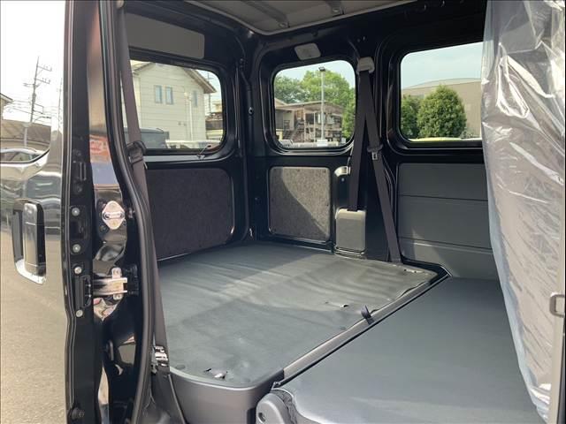 ハイゼットカーゴ デラックス　届出済未使用車　両側スライドドア　　集中ロック　パワステ　パワーウインドウ　オートライト　オートハイビーム　衝突被害軽減ブレーキ　パーキングセンサー（39枚目）