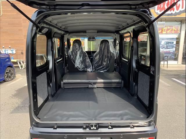 ハイゼットカーゴ デラックス　届出済未使用車　両側スライドドア　　集中ロック　パワステ　パワーウインドウ　オートライト　オートハイビーム　衝突被害軽減ブレーキ　パーキングセンサー（44枚目）
