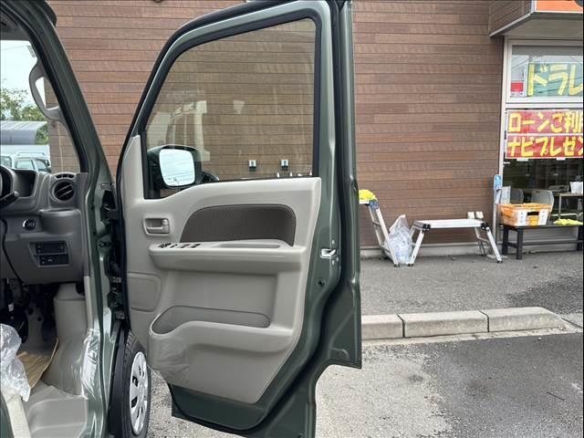 エブリイ ジョイン　届出済未使用車　両側スライドドア　スマートキー　プッシュスタート　ＬＥＤライト　シートヒーター　　パーキングセンサー　オートライト　オートハイビーム（17枚目）