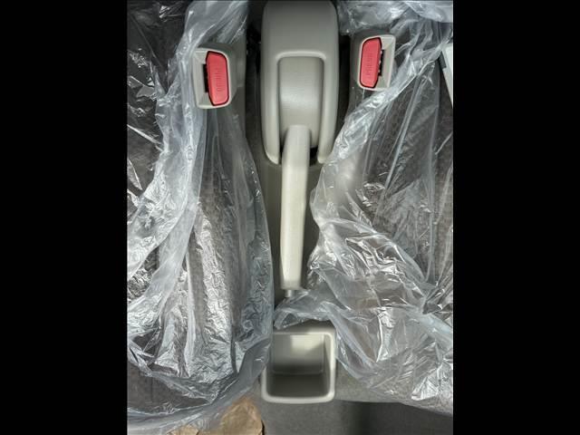 エブリイ ジョイン　届出済未使用車　両側スライドドア　スマートキー　プッシュスタート　ＬＥＤライト　シートヒーター　　パーキングセンサー　オートライト　オートハイビーム（32枚目）
