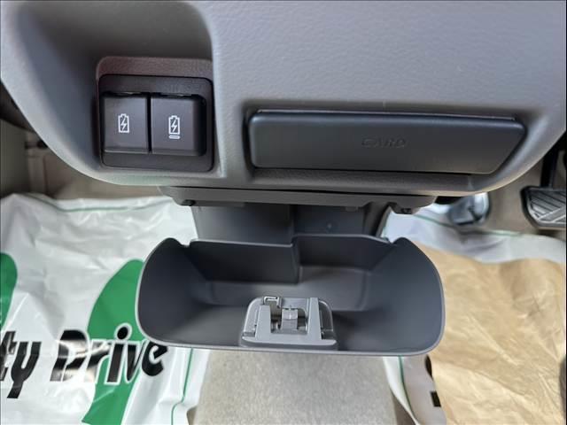 エブリイ ジョイン　届出済未使用車　両側スライドドア　スマートキー　プッシュスタート　ＬＥＤライト　シートヒーター　　パーキングセンサー　オートライト　オートハイビーム（29枚目）