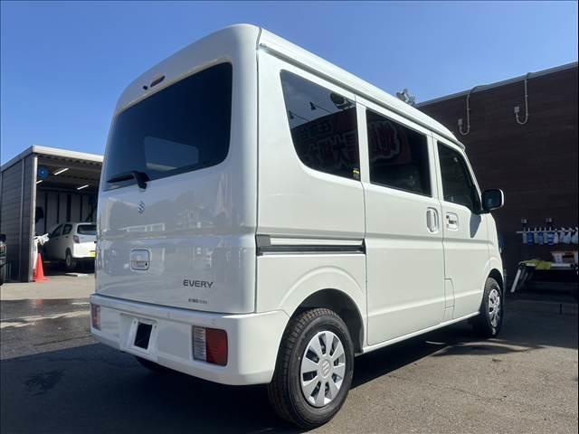 エブリイ ジョイン　届出済未使用車　両側スライドドア　スマートキー　プッシュスタート　ＬＥＤライト　シートヒーター　　パーキングセンサー　オートライト　オートハイビーム（6枚目）