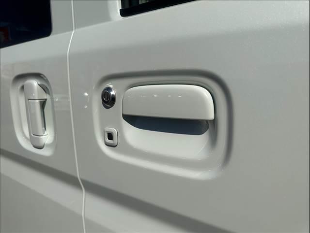 エブリイ ジョイン　届出済未使用車　両側スライドドア　スマートキー　プッシュスタート　ＬＥＤライト　シートヒーター　　パーキングセンサー　オートライト　オートハイビーム（17枚目）