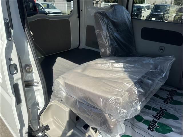 エブリイ ジョイン　届出済未使用車　両側スライドドア　スマートキー　プッシュスタート　ＬＥＤライト　シートヒーター　　パーキングセンサー　オートライト　オートハイビーム（43枚目）