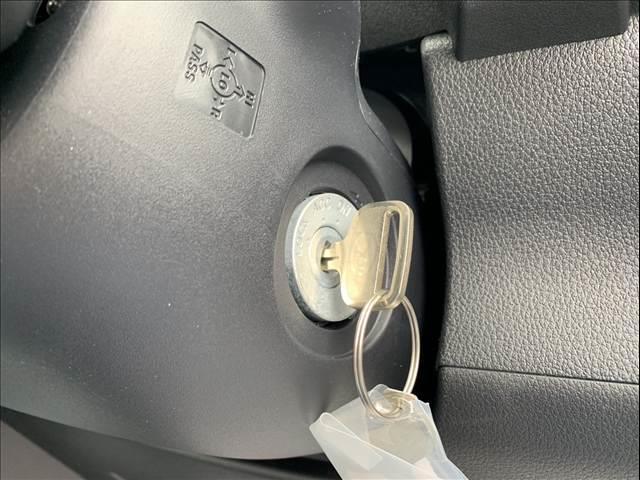 ハイゼットカーゴ スペシャルＳＡＩＩＩ　届出済未使用車　両側スライドドア　　集中ロック　パワステ　パワーウインドウ　オートライト　オートハイビーム　衝突被害軽減ブレーキ　パーキングセンサー（28枚目）