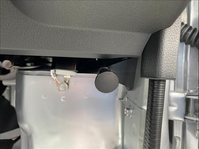 ハイゼットカーゴ スペシャルＳＡＩＩＩ　届出済未使用車　両側スライドドア　　集中ロック　パワステ　パワーウインドウ　オートライト　オートハイビーム　衝突被害軽減ブレーキ　パーキングセンサー（30枚目）