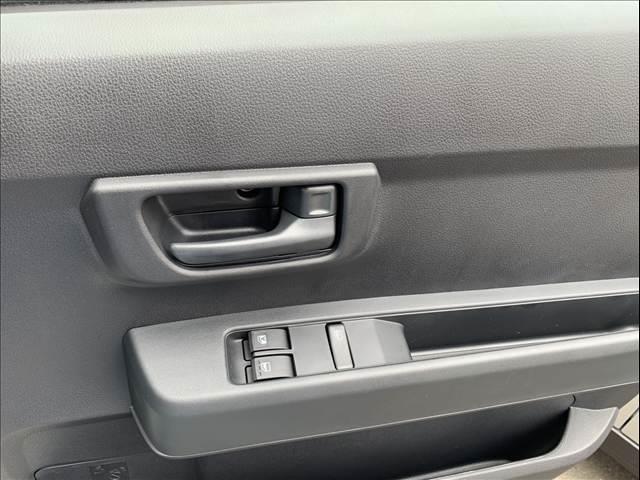 ハイゼットカーゴ スペシャルＳＡＩＩＩ　届出済未使用車　両側スライドドア　　集中ロック　パワステ　パワーウインドウ　オートライト　オートハイビーム　衝突被害軽減ブレーキ　パーキングセンサー（31枚目）