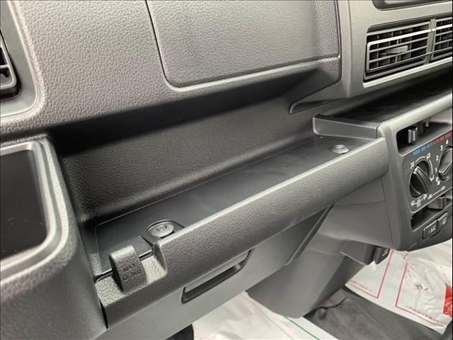 ハイゼットカーゴ スペシャルＳＡＩＩＩ　届出済未使用車　両側スライドドア　　集中ロック　パワステ　パワーウインドウ　オートライト　オートハイビーム　衝突被害軽減ブレーキ　パーキングセンサー（59枚目）