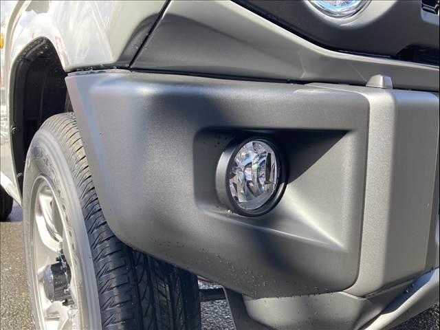 ジムニー 届出済未使用車 衝突被害軽減ブレーキ スマートキー プッシュスタート オートライト オートハイビーム クルーズコントロール オートエアコン パーキングセンサー 両側シートヒーター(11枚目)