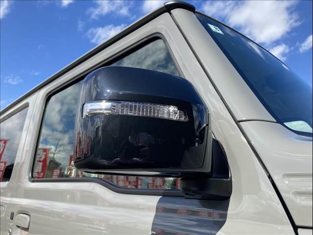 ジムニー 届出済未使用車 衝突被害軽減ブレーキ スマートキー プッシュスタート オートライト オートハイビーム クルーズコントロール オートエアコン パーキングセンサー 両側シートヒーター(13枚目)