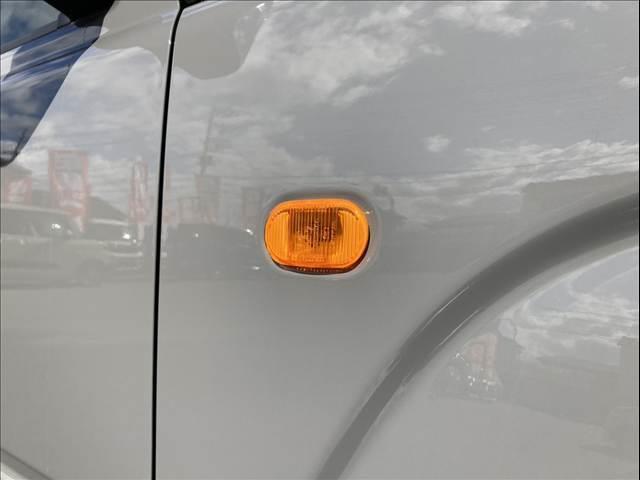 ジムニー 届出済未使用車 衝突被害軽減ブレーキ スマートキー プッシュスタート オートライト オートハイビーム クルーズコントロール オートエアコン パーキングセンサー 両側シートヒーター(14枚目)