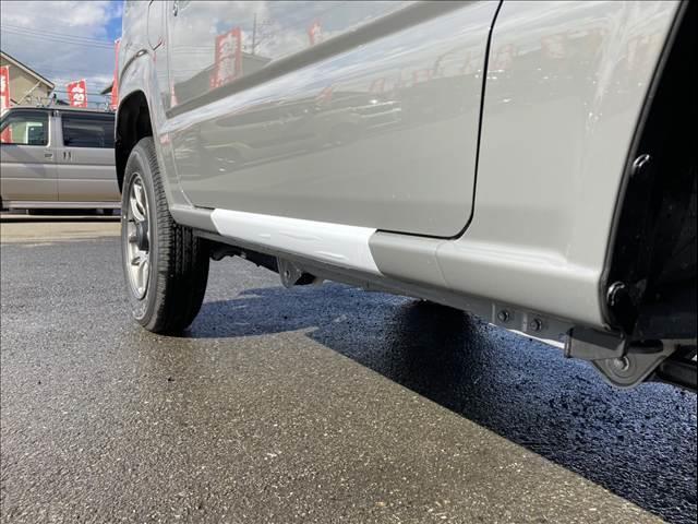 ジムニー 届出済未使用車 衝突被害軽減ブレーキ スマートキー プッシュスタート オートライト オートハイビーム クルーズコントロール オートエアコン パーキングセンサー 両側シートヒーター(16枚目)