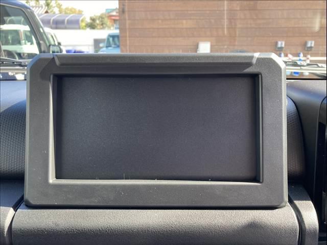 ジムニー 届出済未使用車 衝突被害軽減ブレーキ スマートキー プッシュスタート オートライト オートハイビーム クルーズコントロール オートエアコン パーキングセンサー 両側シートヒーター(25枚目)