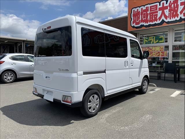 アトレー 届出済未使用車 両側パワースライドドア スマートキー プッシュスタート オートライト オートエアコン 電動格納ミラー 衝突被害軽減ブレーキ スマートアシスト(7枚目)