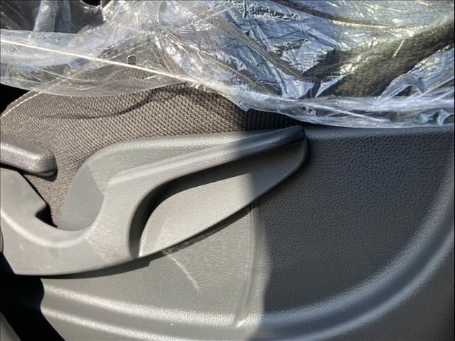 タフト G クロムベンチャー 届出済未使用車 禁煙車 スマートアシスト 衝突被害軽減ブレーキ スマートキー プッシュスタート ステアリングリモコン アダプティブクルーズコントロール クリアランスソナー LEDヘッドランプ(37枚目)