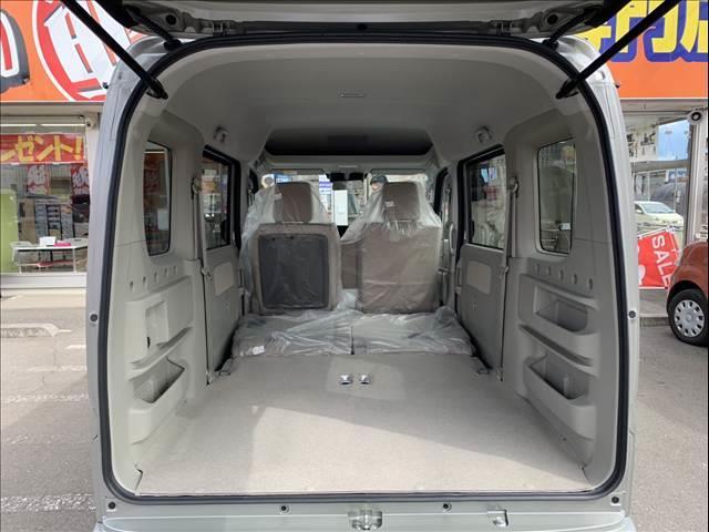 エブリイワゴン ＰＺターボスペシャル　届出済未使用車　両側スライド片側電動スライドドア　スマートキー　プッシュスタート　ＬＥＤライト　シートヒーター　フォグランプ　パーキングセンサー　オートライト　オートハイビーム　オートエアコン（57枚目）