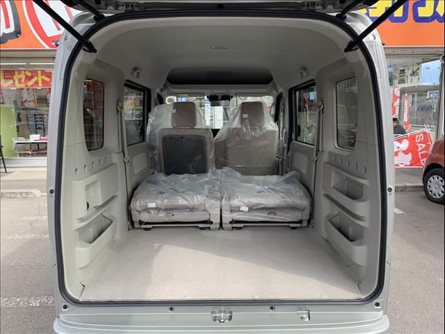 エブリイワゴン ＰＺターボスペシャル　届出済未使用車　両側スライド片側電動スライドドア　スマートキー　プッシュスタート　ＬＥＤライト　シートヒーター　フォグランプ　パーキングセンサー　オートライト　オートハイビーム　オートエアコン（58枚目）