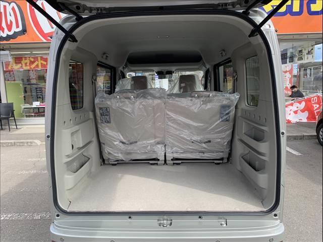 エブリイワゴン ＰＺターボスペシャル　届出済未使用車　両側スライド片側電動スライドドア　スマートキー　プッシュスタート　ＬＥＤライト　シートヒーター　フォグランプ　パーキングセンサー　オートライト　オートハイビーム　オートエアコン（59枚目）
