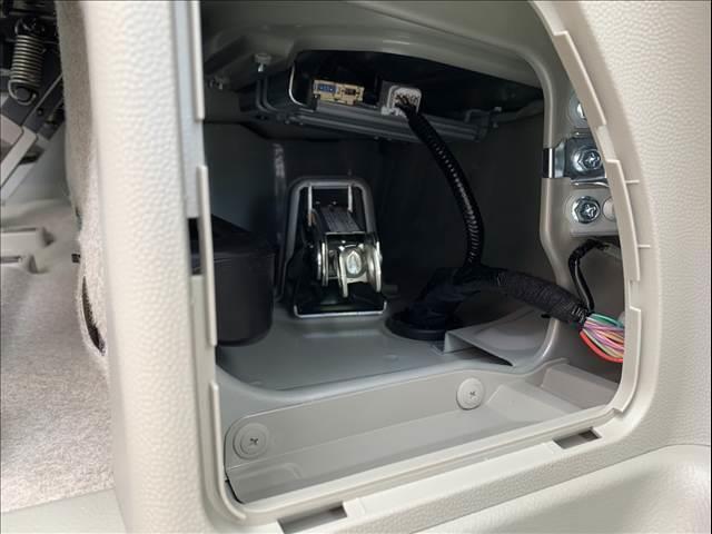 エブリイワゴン ＰＺターボスペシャル　届出済未使用車　両側スライド片側電動スライドドア　スマートキー　プッシュスタート　ＬＥＤライト　シートヒーター　フォグランプ　パーキングセンサー　オートライト　オートハイビーム　オートエアコン（66枚目）