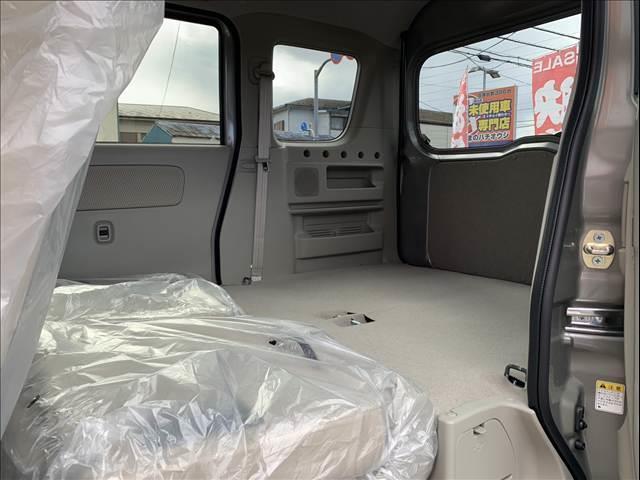 エブリイワゴン ＰＺターボスペシャル　届出済未使用車　両側スライド片側電動スライドドア　スマートキー　プッシュスタート　ＬＥＤライト　シートヒーター　フォグランプ　パーキングセンサー　オートライト　オートハイビーム　オートエアコン（68枚目）
