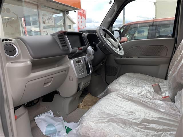 エブリイワゴン ＰＺターボスペシャル　届出済未使用車　両側スライド片側電動スライドドア　スマートキー　プッシュスタート　ＬＥＤライト　シートヒーター　フォグランプ　パーキングセンサー　オートライト　オートハイビーム　オートエアコン（71枚目）