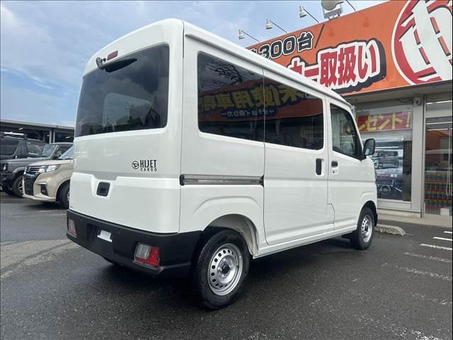 ハイゼットカーゴ 　届出済未使用車　両側スライドドア　　集中ロック　パワステ　パワーウインドウ　オートライト　オートハイビーム　衝突被害軽減ブレーキ　パーキングセンサー（6枚目）