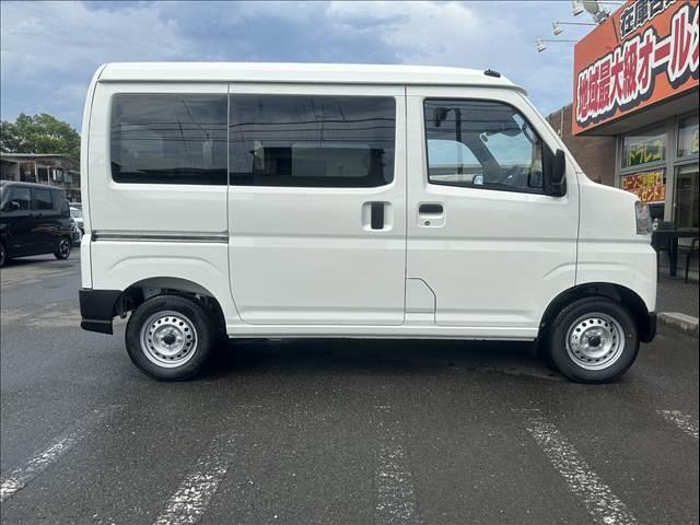 ハイゼットカーゴ ＤＸ　届出済未使用車　両側スライドドア　　集中ロック　パワステ　パワーウインドウ　オートライト　オートハイビーム　衝突被害軽減ブレーキ　パーキングセンサー（5枚目）