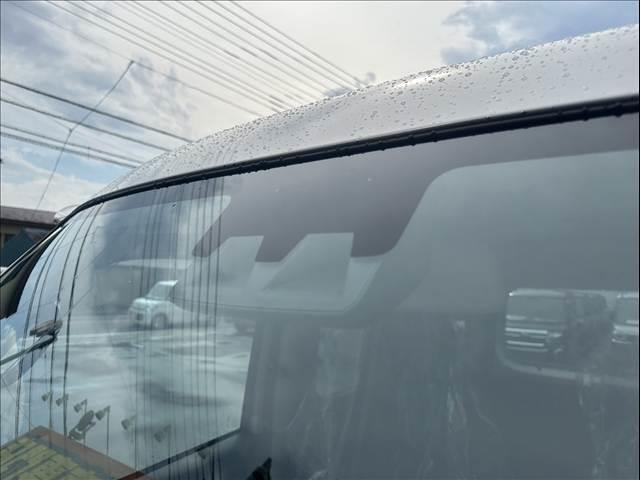 ハイゼットカーゴ ＤＸ　届出済未使用車　両側スライドドア　　集中ロック　パワステ　パワーウインドウ　オートライト　オートハイビーム　衝突被害軽減ブレーキ　パーキングセンサー（9枚目）