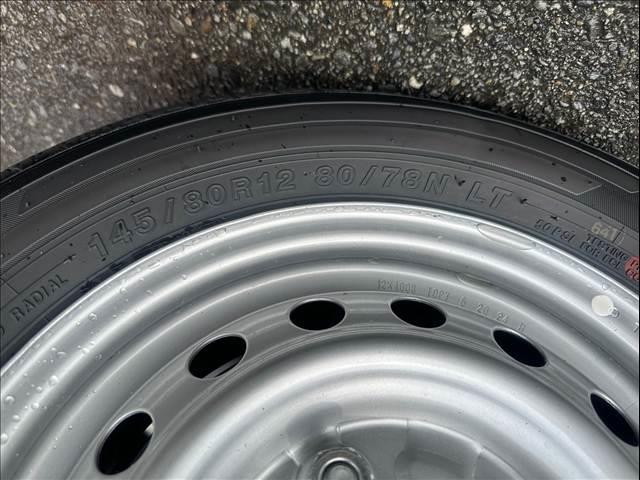 ハイゼットカーゴ ＤＸ　届出済未使用車　両側スライドドア　　集中ロック　パワステ　パワーウインドウ　オートライト　オートハイビーム　衝突被害軽減ブレーキ　パーキングセンサー（15枚目）