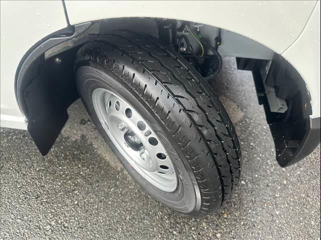 ハイゼットカーゴ ＤＸ　届出済未使用車　両側スライドドア　　集中ロック　パワステ　パワーウインドウ　オートライト　オートハイビーム　衝突被害軽減ブレーキ　パーキングセンサー（16枚目）