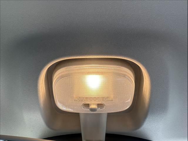 ハイゼットカーゴ ＤＸ　届出済未使用車　両側スライドドア　　集中ロック　パワステ　パワーウインドウ　オートライト　オートハイビーム　衝突被害軽減ブレーキ　パーキングセンサー（23枚目）