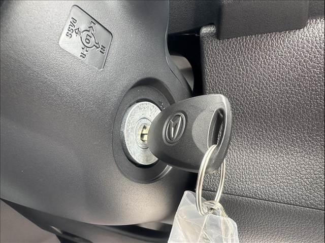 ハイゼットカーゴ ＤＸ　届出済未使用車　両側スライドドア　　集中ロック　パワステ　パワーウインドウ　オートライト　オートハイビーム　衝突被害軽減ブレーキ　パーキングセンサー（33枚目）