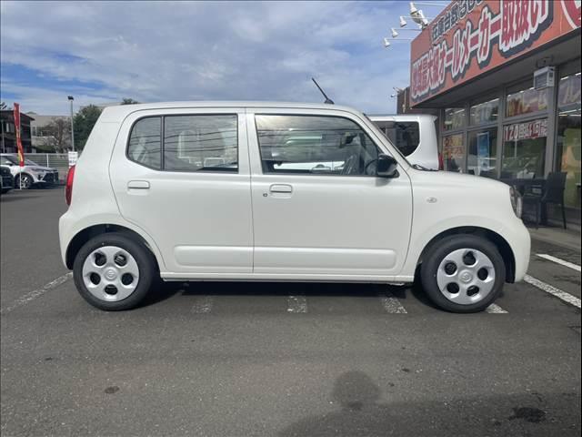 アルト Ｌ　未使用車　クリアランスソナー　レーンアシスト　衝突被害軽減システム　オートライト　キーレスエントリー　アイドリングストップ　電動格納ミラー　ＣＶＴ　盗難防止システム　ＡＢＳ　ＥＳＣ（5枚目）