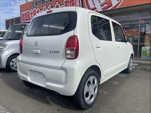 アルト Ｌ　未使用車　クリアランスソナー　レーンアシスト　衝突被害軽減システム　オートライト　キーレスエントリー　アイドリングストップ　電動格納ミラー　ＣＶＴ　盗難防止システム　ＡＢＳ　ＥＳＣ（6枚目）