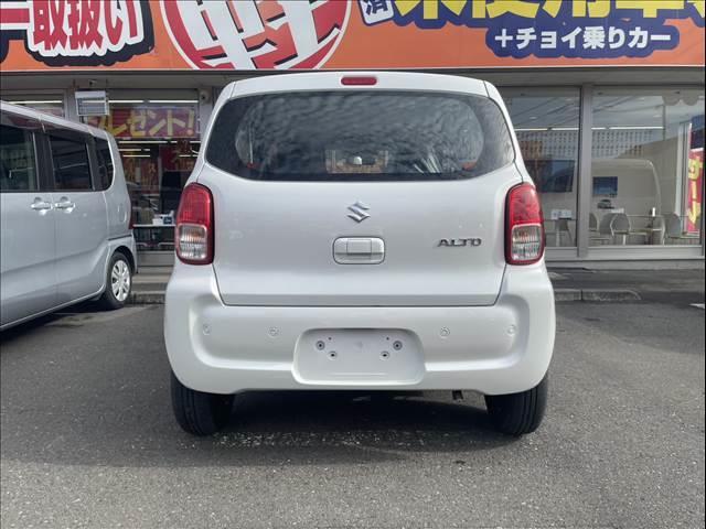 アルト Ｌ　未使用車　クリアランスソナー　レーンアシスト　衝突被害軽減システム　オートライト　キーレスエントリー　アイドリングストップ　電動格納ミラー　ＣＶＴ　盗難防止システム　ＡＢＳ　ＥＳＣ（7枚目）